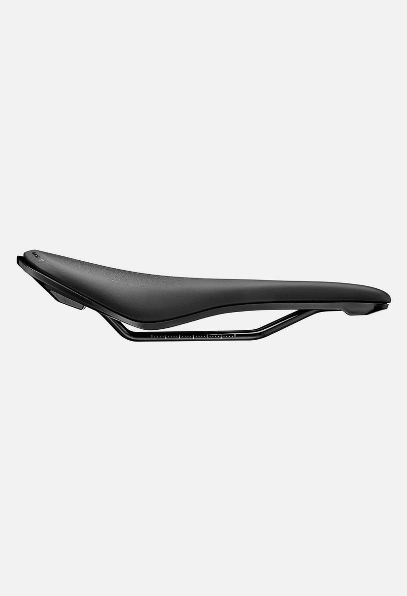 GIANT Approach Road Saddle – Comfort & Performance Design